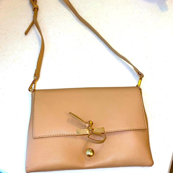 Handbags - Beige and Gold Purse